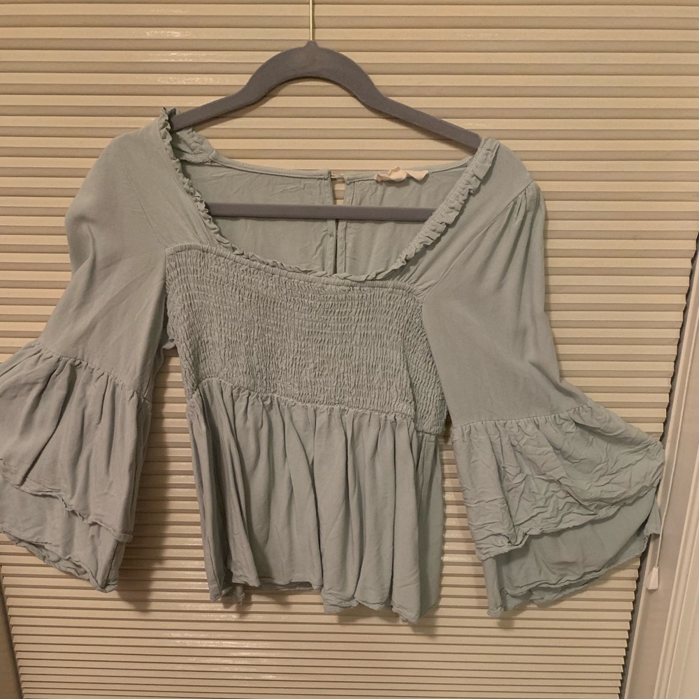 Light olive green flare arm shirt